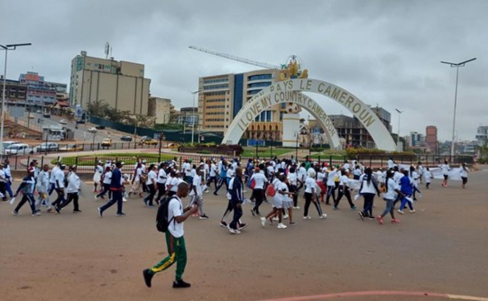 Marche sportive au centre-ville de Yaoundé 